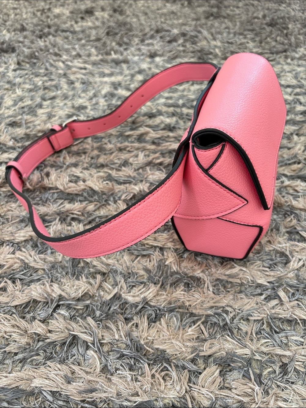 French Connection Pink Pebble PU Crossbody Belt Bag New! - Picture 4 of 12